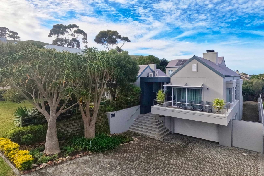 4 Bedroom Property for Sale in Hemel en Aarde Estate Western Cape